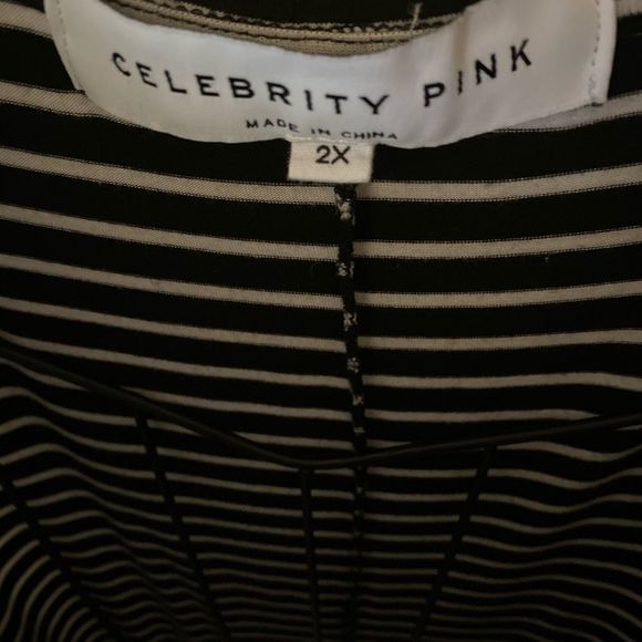 Celebrity Pink striped knit top size 2X - Picture 4 of 6